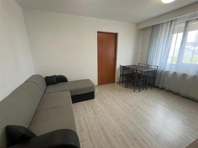 Apartament cu 2 camere nedecomandat în Central