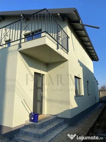 Casă cu 4 camere cu Canalizare în Bucovăț (Remetea Mare)