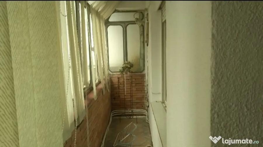 Apartament Cu 3 Camere Decomandate Zona George Enescu - 4
