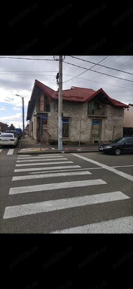 Casă cu 5 camere cu Teren 450 Mp în Traian