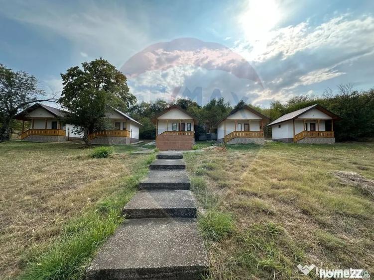 Spațiu comercial, de 1,700 mp, în Obrejița