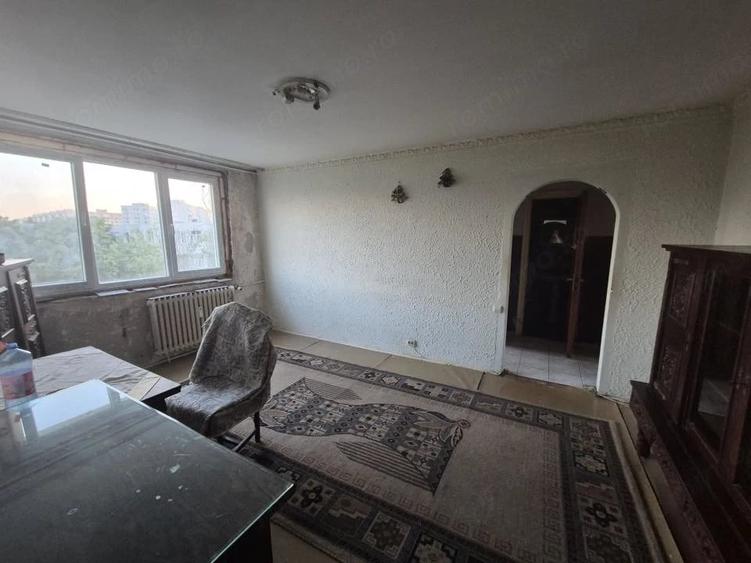 apartament 3 camere langa Metrou 1 Decembrie - 7