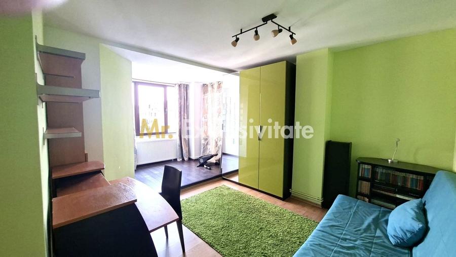 Apartament cu 3 camere decomandat, mobilat în Popa Șapcă
