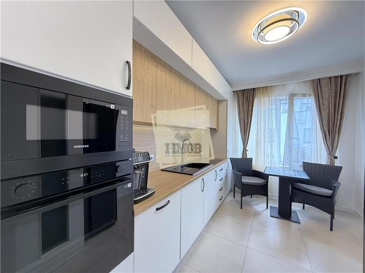 Apartament cu 3 camere decomandat, mobilat în Turnișor