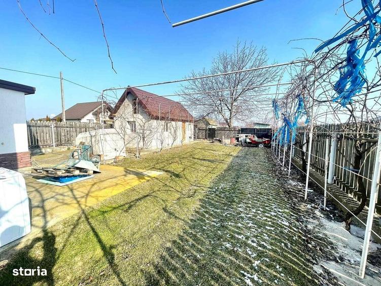 Casă cu 4 camere în Lilieci