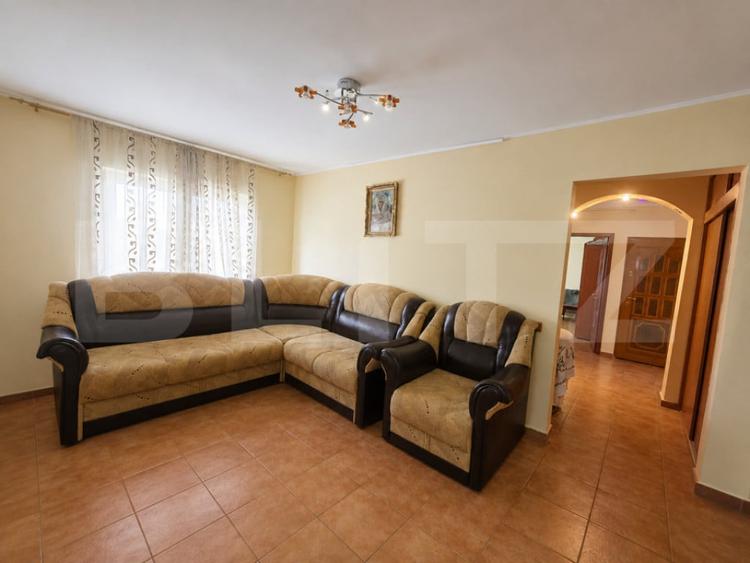 Apartament cu 3 camere decomandat în Central