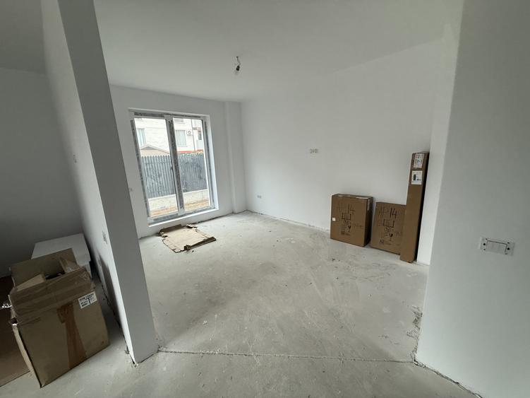 Apartament cu 2 camere decomandat în Theodor Pallady