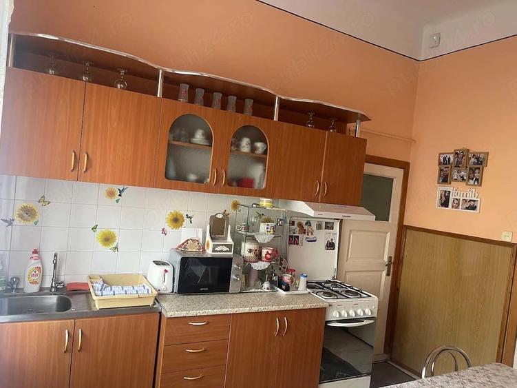 Casă cu Teren 250 Mp în Central
