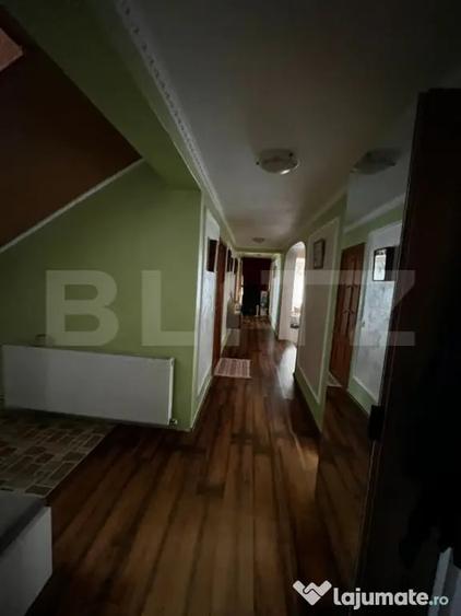 Casă cu 4 camere cu Teren 1500 Mp în Central