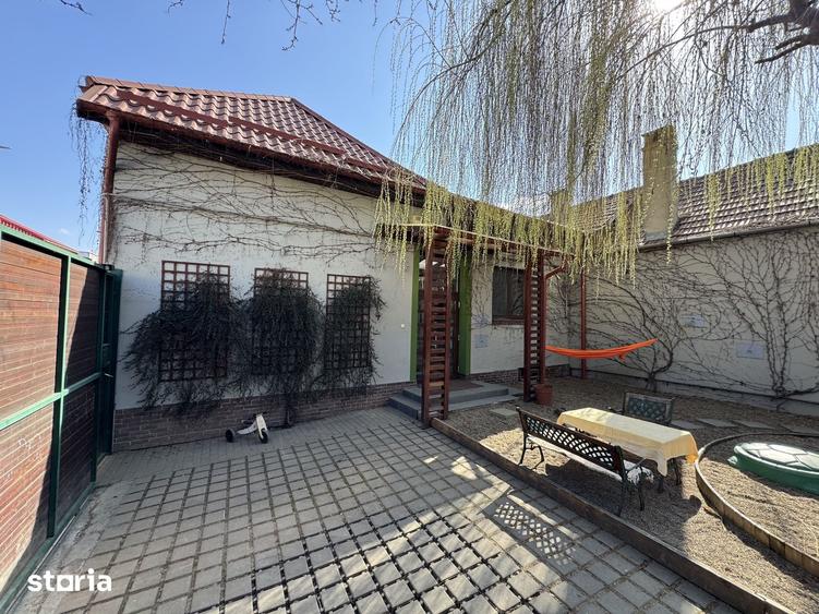 Casă cu 4 camere cu Teren 195 Mp în Central
