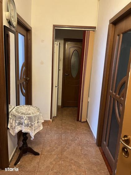 Apartament cu 2 camere decomandat în Universității