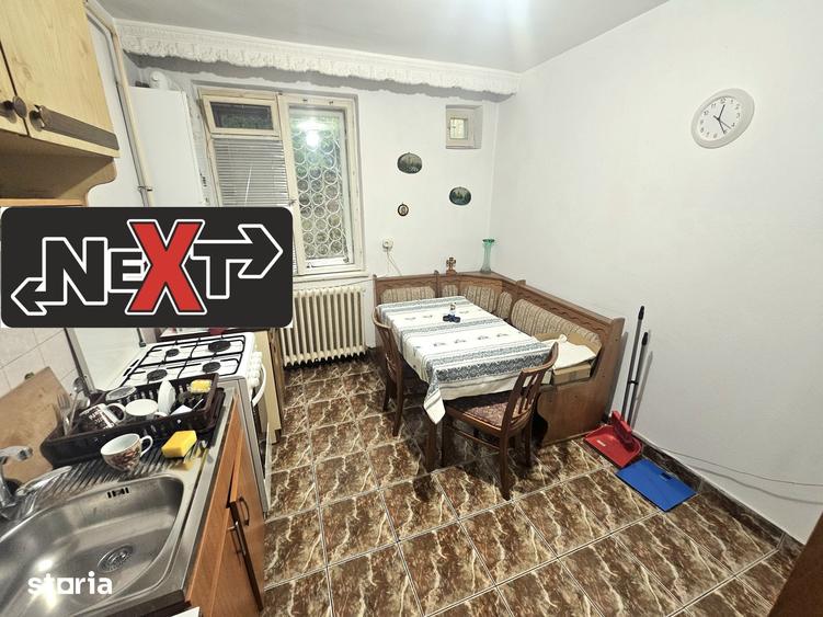 Apartament cu 3 camere decomandat în Dărmănești