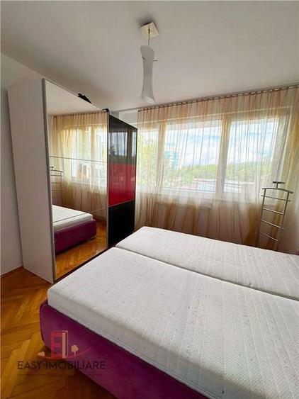 Apartament cu 3 camere decomandat în Aleea Carpați
