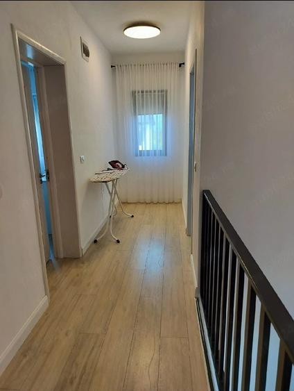 Casă cu Teren 300 Mp în Preajba