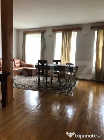 Casa de vanzare, cu 7 camere, 350 mp u & 2850 mp teren - 1