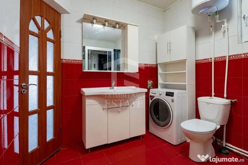 Casă cu 4 camere cu Teren 327 Mp în Valu lui Traian