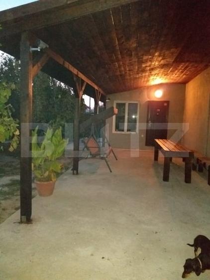 Casă individuală cu 3 camere cu Canalizare în Lazuri