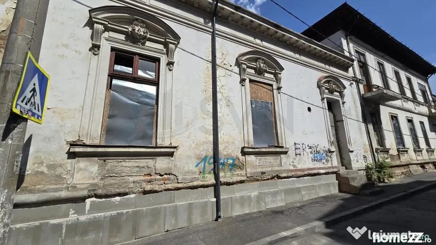 Casă cu 7 camere cu Teren 566 Mp în Unirii