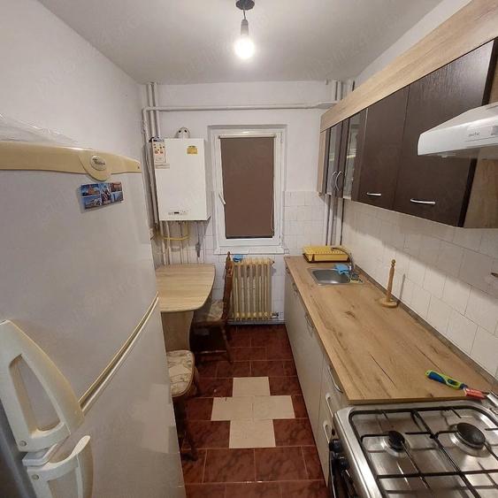 Apartament cu 2 camere decomandat în Canta