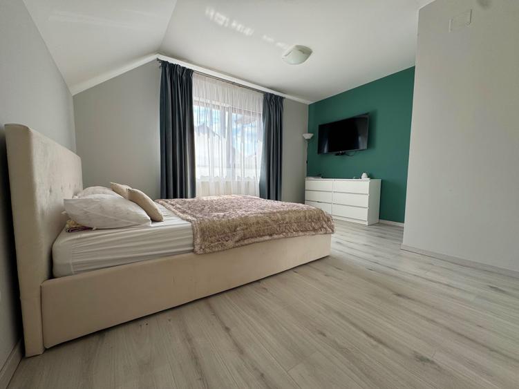 Casă cu 4 camere cu Teren 250 Mp în Giroc