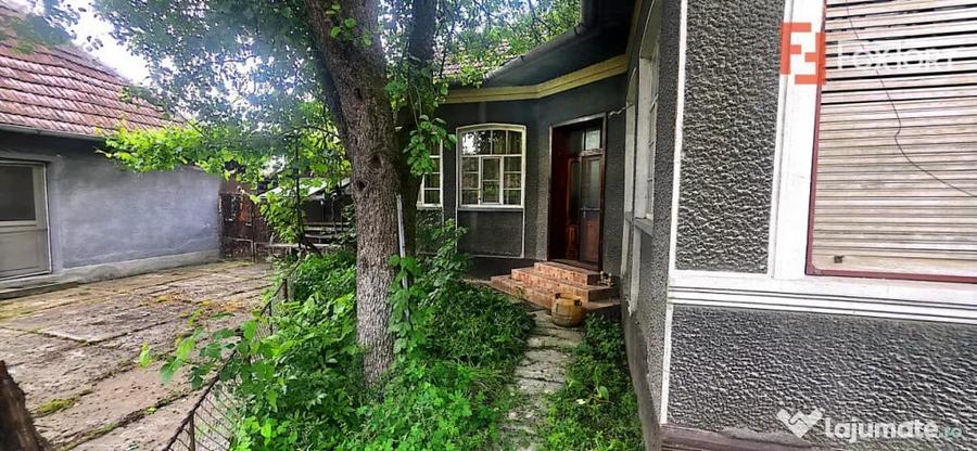 Casă cu 5 camere cu Teren 1439 Mp în Exterior Nord