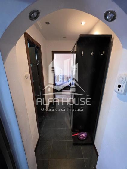 Apartament cu 3 camere nedecomandat în Micro II