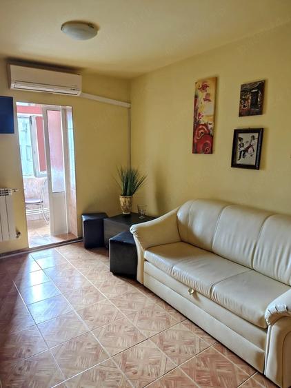 Apartament cu 2 camere decomandat în CET