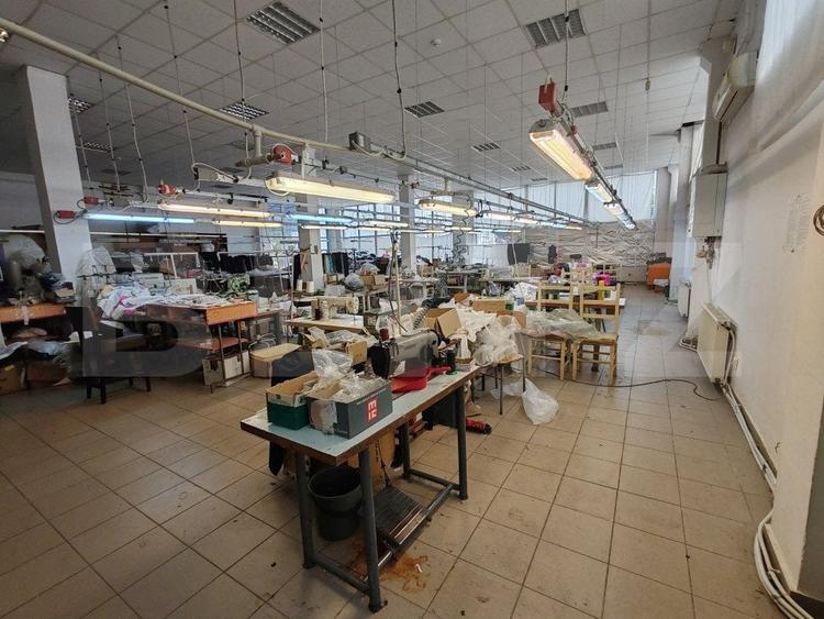 Spațiu comercial, de 400 mp, în Jibou