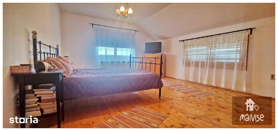Casă cu 5 camere decomandat cu Teren 927 Mp în Hărman