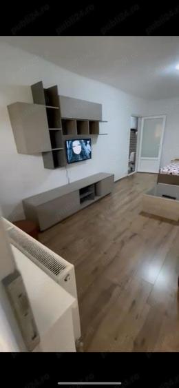Apartament cu 3 camere decomandat în Mangalia