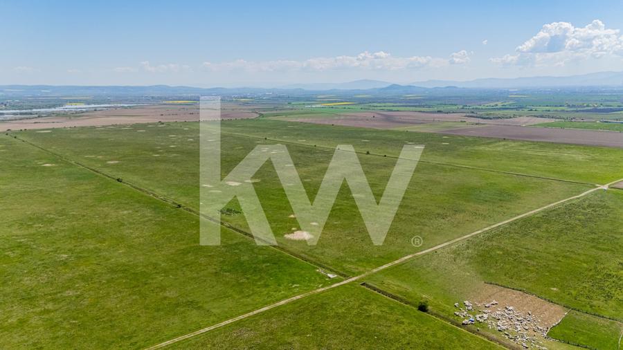 Teren agricol extravilan de 4700 mp, în Codlea