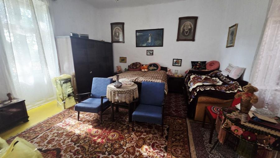 Casă cu 3 camere în Satchinez