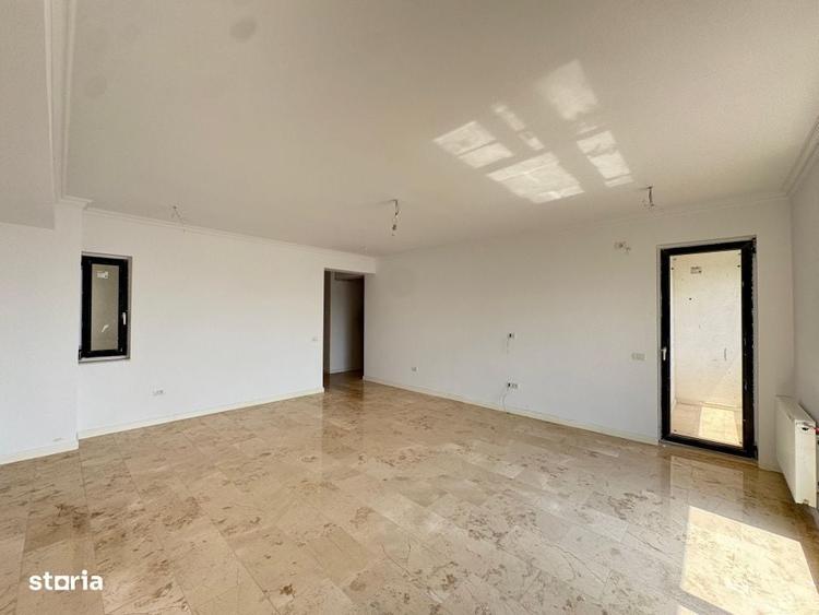 Apartament cu 3 camere în Palazu Mare