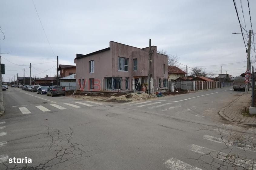 Casă cu 4 camere semidecomandat în Central