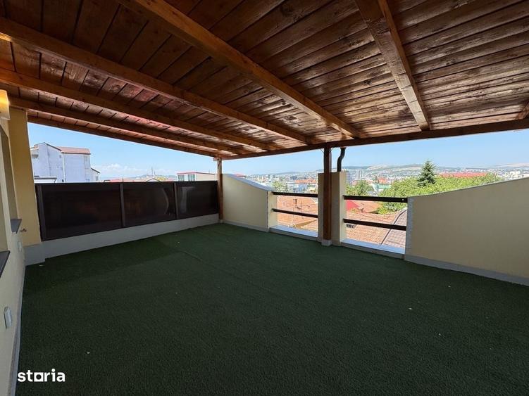 Casă cu 4 camere în Gheorgheni