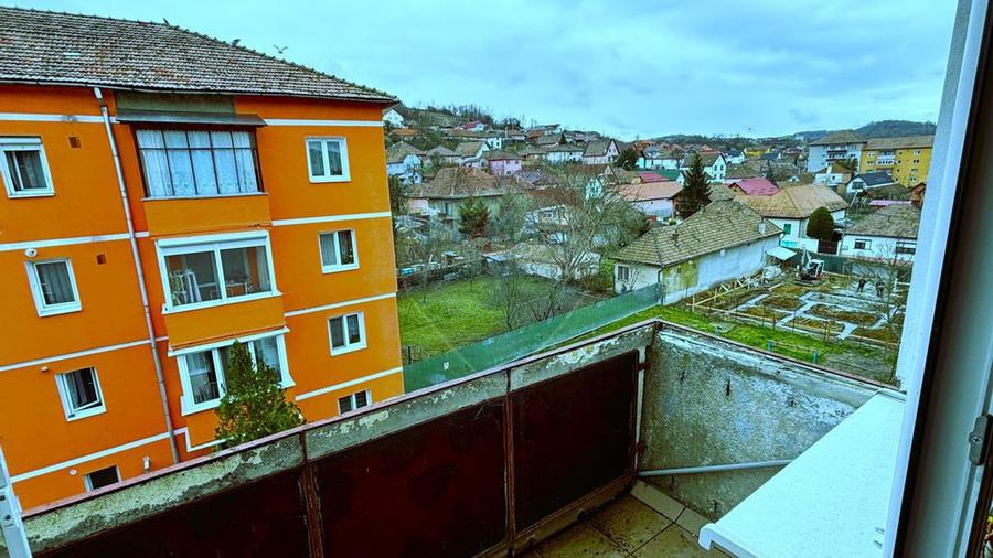 Apartament cu 2 camere, zona Vitrometan (Rubinului) - 1