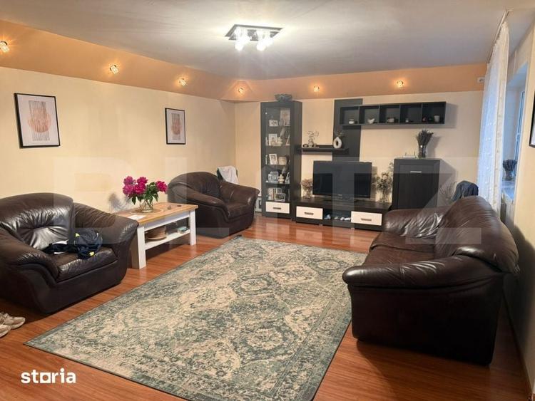 Apartament cu 3 camere decomandat în Micro 5