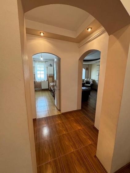 Apartament cu 2 camere decomandat în Vest