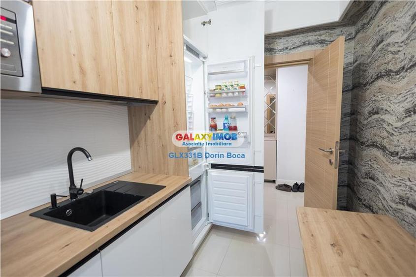 Apartament cu 3 camere semidecomandat, mobilat în Titan