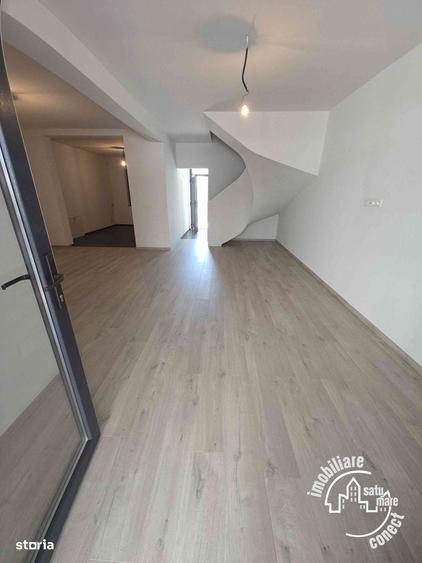 Casă cu 3 camere cu Teren 300 Mp în Central