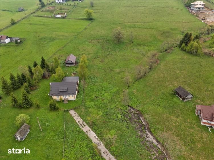 Teren de 1355 mp, în Fundata