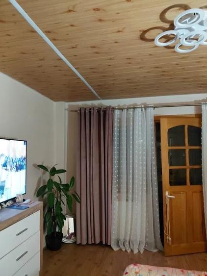 Apartament cu 2 camere decomandat, etajul 1/4, zona CUG - 1
