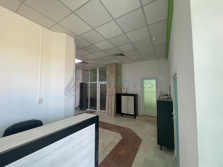 Spațiu comercial, de 165 mp, în Centru Civic