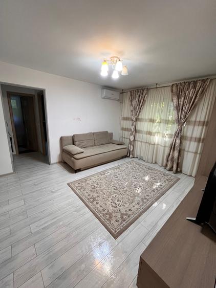 Apartament cu 2 camere semidecomandat în Brâncoveanu