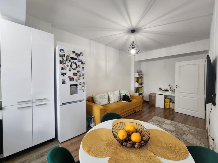 Apartament cu 3 camere decomandat, mobilat în Cug
