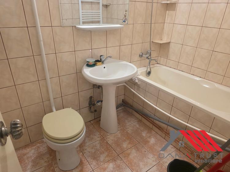 Garsonieră semidecomandată în Lunei