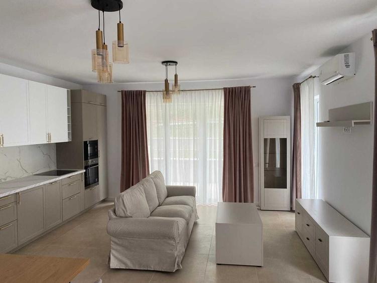 Casă cu 3 camere cu Teren 220 Mp în Iris