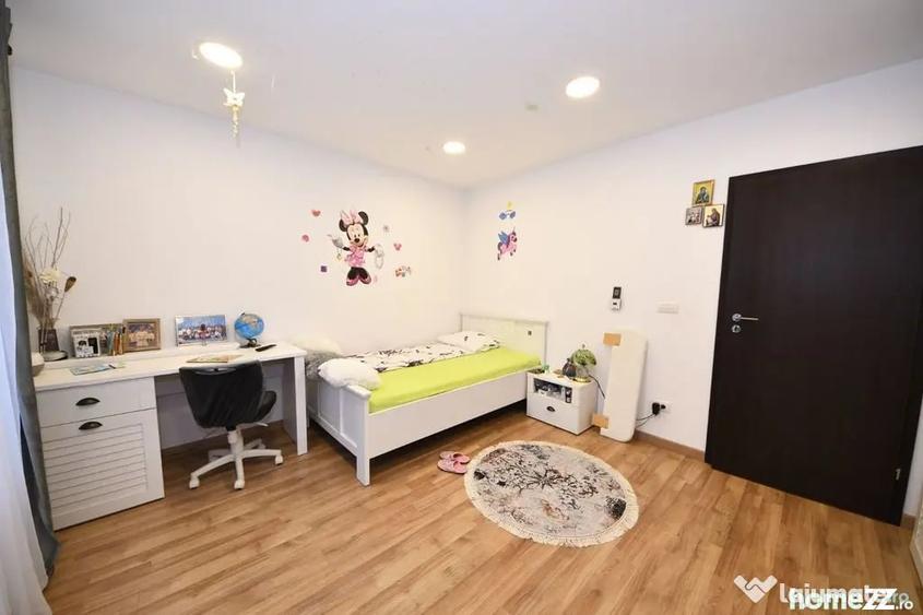 Casă cu 5 camere cu Teren 500 Mp în Ultracentral