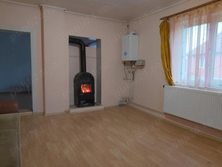 Casă cu 2 camere cu Teren 602 Mp în Vânători