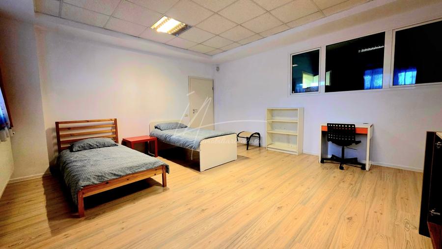 Apartament cu 5 camere decomandat, mobilat în Prelungirea Ghencea